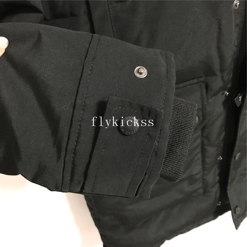 Nobis Canada Goose Black Coat Grey logo